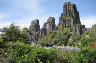 the-marble-mountains